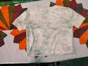 Graphic Heart Print Tie-Dye T-Shirt