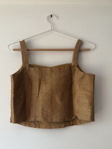 Chic Gold Cropped Tank Top