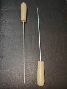 1 Pair Of Skewers