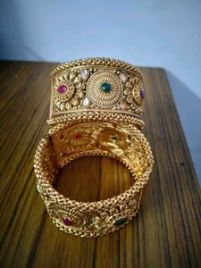 Gold-Tone Bangle Set (adjustable)