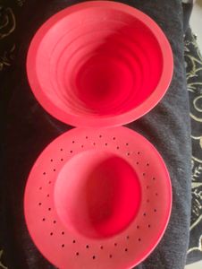 Red Silicone cake mould not used