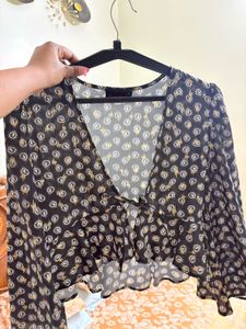 Stylish Printed V-Neck Peplum Top