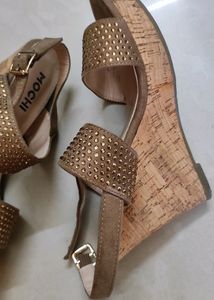 Branded High Heels Wedges - Mochi