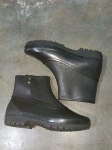Boot Leatherite @699