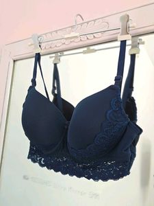 Clovia Padded Non-Wired Bralette in Dark