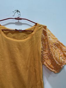 SAVANA.Cute Orange Fitted Top