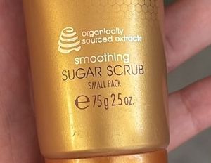 Oriflame Milk &amp; Honey Gold Sugar Scrub