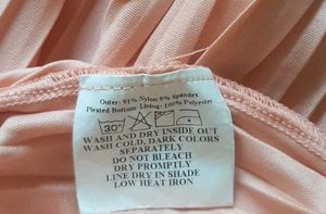Elegant Pink Lace Pleated Dress