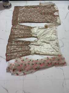 beautifull suit fixed price delivery free