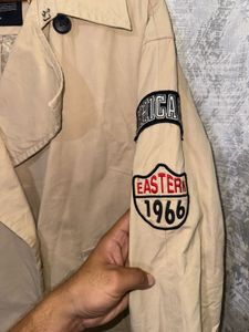 Trendy Beige Trench Coat with Patches