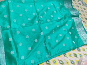 Women Cyan Saree