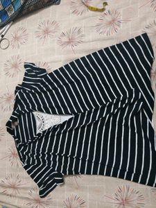 Striped attach shrug top in xl size