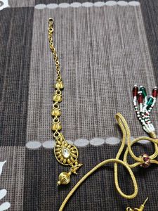 Elegant Gold-Toned Jewelry Set