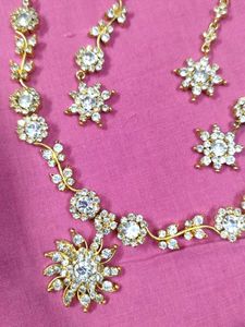 Floral Rhinestone Necklace &amp; Earring Set