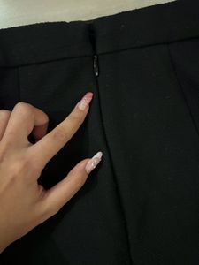 Black old money style skirt h&amp;m
