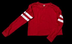 H&amp;M cute red cropped sweatshirt