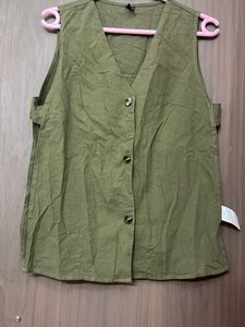 Chic Olive Green Sleeveless Button-Up Vest