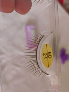 Huda Beauty 6D Lashes
