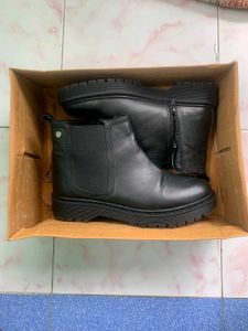 Black Chelsea Boots og brand