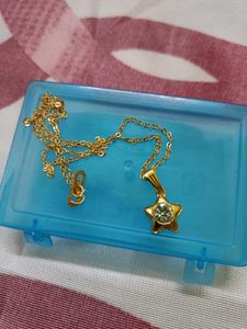 Daisy Pendant Necklaces (Set of 3)