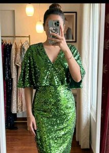 Stunning Green Sequin Gown 38-40