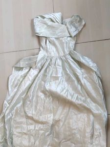 Elegant Off-Shoulder Evening Gown