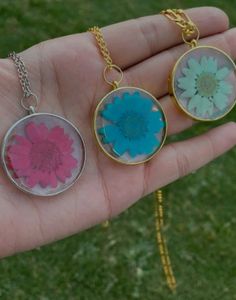 resin flower pendent with chain