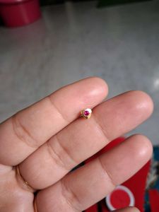 Heart Stud Nose Pin gold