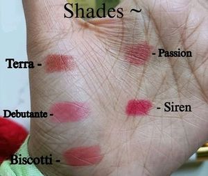 Myglamm Perfect Curves Lip Crayons(any One)