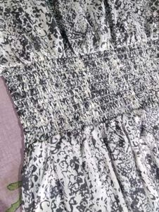 Stylish Black &amp; White Patterned Maxi Dress