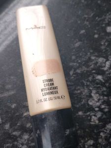 MAC Strobe Cream Hydratant Lumineux