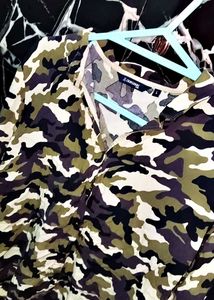 Stylish Camouflage Print Top