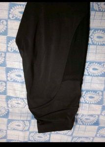 URBANIC Stylish Black Athleisure Jeggings