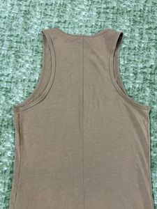 Classic Sleeveless dress