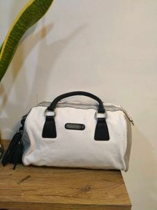 Chic Hobo Bag - White &amp; Tan