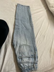 Light Wash Relaxed Fit Jeans