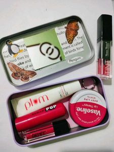Cute Hello Kitty Metal Tin Box