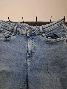 Light Wash Skinny Jeans