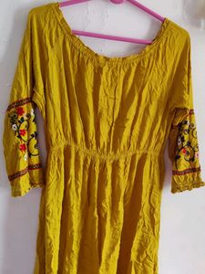 YELLOW COLD SHOULDER DRESS