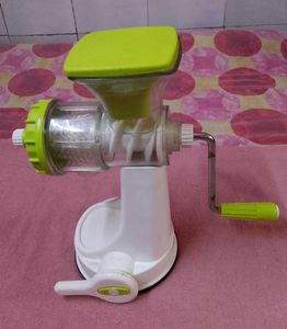 Hand Juicer.