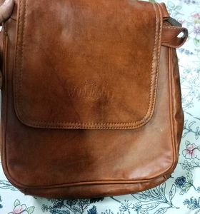WOODLAND CROSSBODY BAG