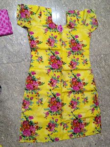 Vibrant Floral Print 3pc Kurti set