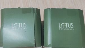 2 Lotus Vitamin C Skin Brightening Night Cream