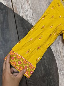Yellow Set