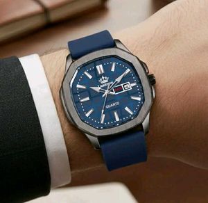 Men's Blue Dial Quartz Watch