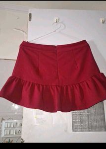 Chic Red Ruffle Skirt || freebies too