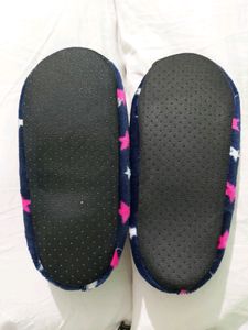 Fur slippers