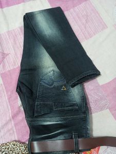 Stylish Dark Wash Jeans