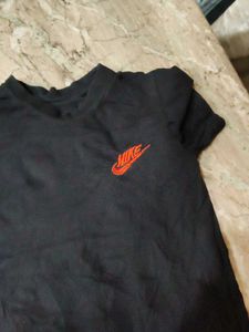 Nike Black T-Shirt