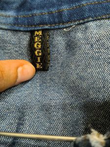 Stylish Denim Jacket with Patches